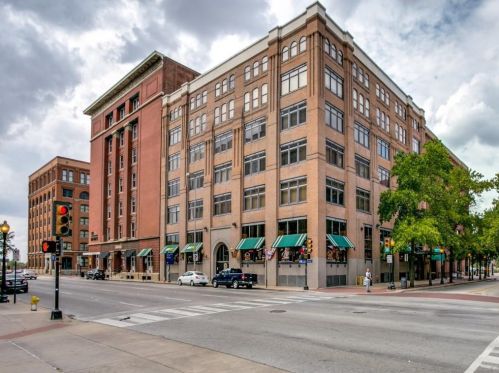 509 Elm St, Dallas TX 75202-3303 exterior