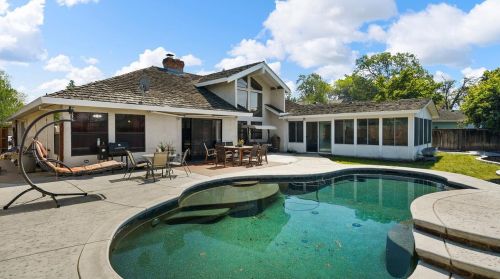 309 Leland Ct, Lodi, CA 95242-3328