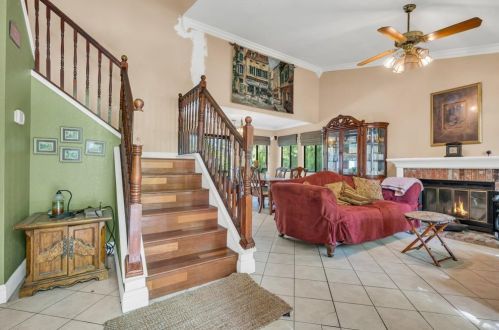 6667 Mount Bachelor Ct, Stockton, CA 95210-4179