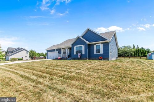 85 Allwood Dr, Hanover, PA 17331-7796