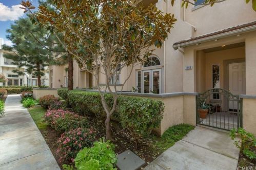 1259 Bayside Ln, Oxnard, CA 93035-2150