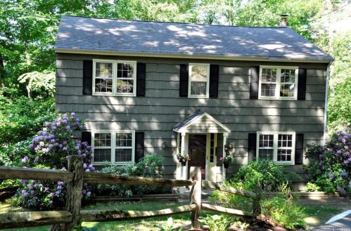 59 Pilgrim Trl, Woodbury, CT 06798-2019