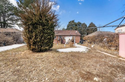 110 Oneida St, Denver CO  80220-6074 exterior