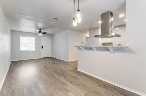 1004 Susan Dr, Garland TX  75040-7451 exterior