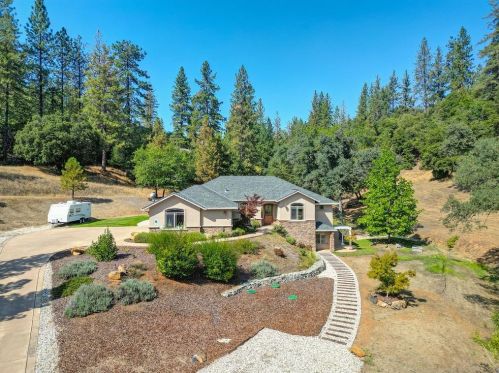 19899 Sun Valley Rd, Cape Horn, CA 95713-8812