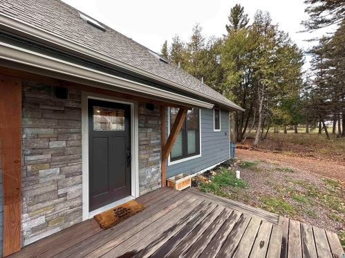 417 4th Ave, Lutsen, MN 55604