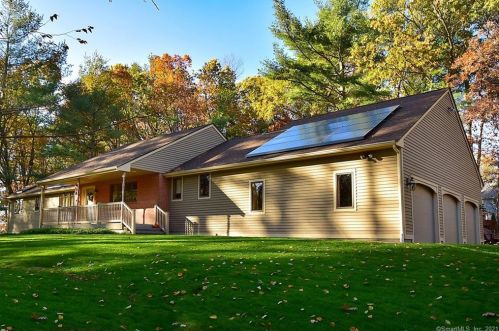 22 Brockway Rd, Ellington, CT 06029-2100