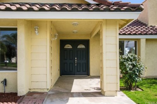 1895 13th St, San Bernardino, CA 92411-1644