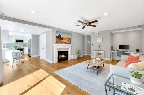 22 Delamesa, Irvine CA  92620-1838 exterior