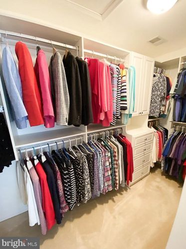 7328 Hampton Manor Pl, Springfield VA  22150-4921 exterior