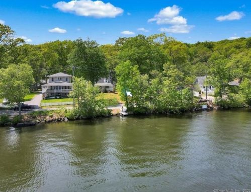 39 Lake Dr, East Hampton, CT 06424-1454