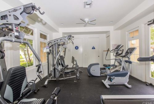 917 Casper Way, Anaheim CA  92808-2351 exterior