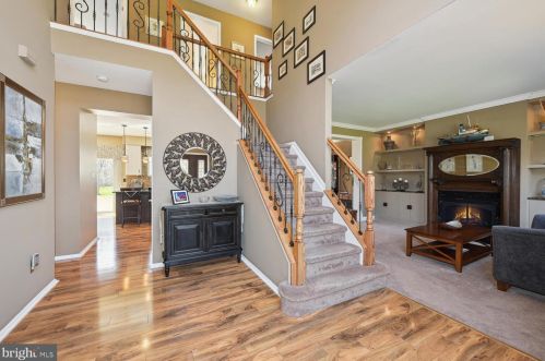 7 Cattail Dr, Mount Laurel, NJ 08054-3087