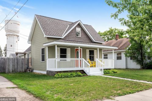 612 Kingwood St, Brainerd, MN 56401-3406