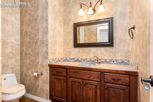 17539 Colonial Park Dr, Woodmoor CO 80132-2207 exterior