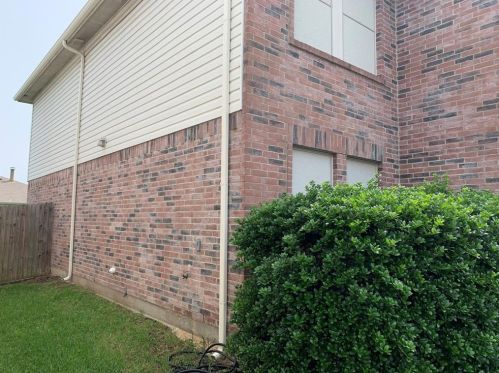 4109 Hunters Creek Dr, Fort Worth, TX 76123-2551