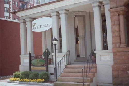 411 York St, Norfolk, VA 23510-1114