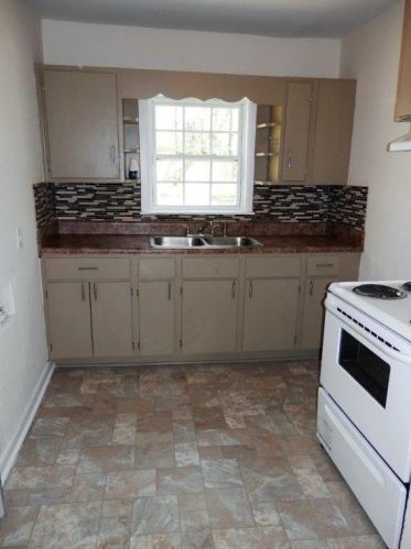 2166 Lang Dr, Atlanta, GA 30315-6424