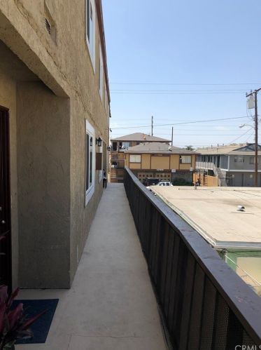 12924 Roselle Ave, Hawthorne, CA 90250-5364