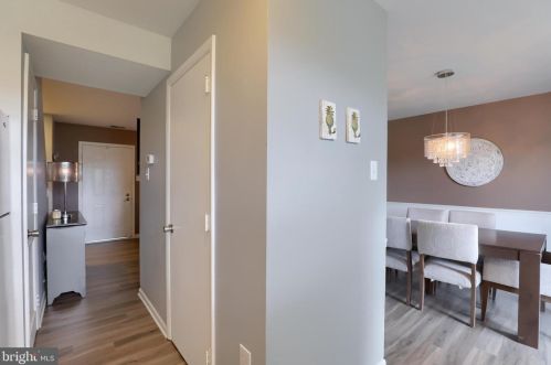 72 Lexton Dr, York PA 17404-9438 exterior