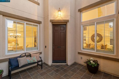 817 Mornington Ct, San Ramon, CA 94582-5787