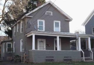 10 Queen St, Meriden, CT 06451-5413