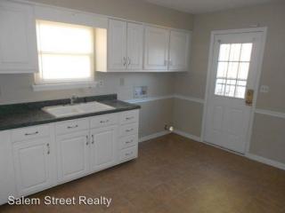 825 Berwyn Ave, Durham NC  27704-3337 exterior