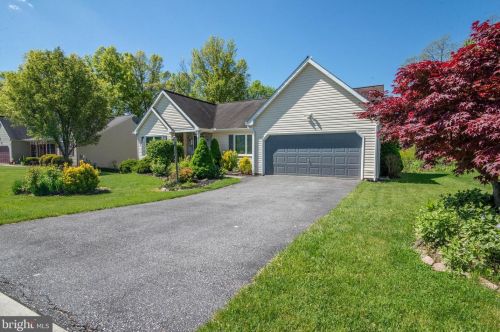 112 Cranbrook Dr, York, PA 17315-1236
