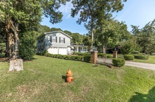 1085 Kelly St, Adrian, GA 31002-5157