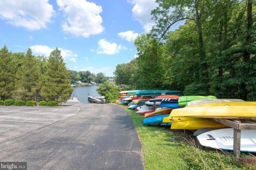 255 Lower Magothy Beach Rd, Severna Park MD  21146-2118 exterior