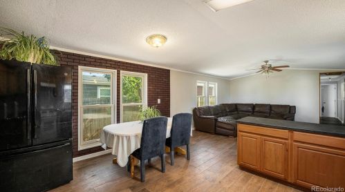 204 Zante St, Aurora, CO 80603-5709