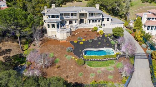 3 Heatherstone Ln, San Rafael, CA 94903-1437