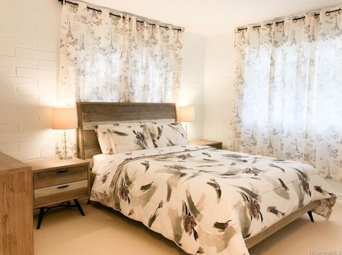 543 Pepeekeo Pl, Honolulu HI  96825-1121 exterior