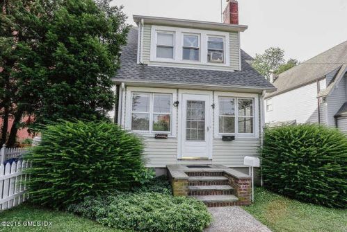 1 Bolling Pl, Greenwich CT  06830-6583 exterior