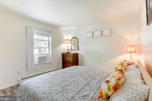 14 Race St, Trenton NJ  08638-4220 exterior