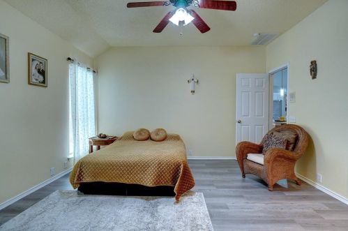 4506 Parkview Ln, Fort Worth TX  76137-5457 exterior