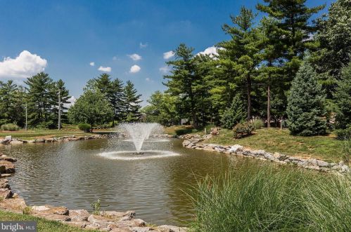 85 Valleybrook Dr, Lancaster PA  17601-4612 exterior