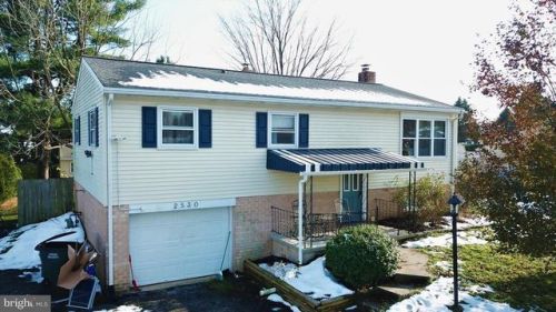 2530 Willapa Dr, York, PA 17315-4646
