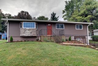 306 Edwards St, Payson, IL 62360-1076