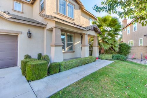 6660 Lunt Ct, Chino, CA 91710-7361