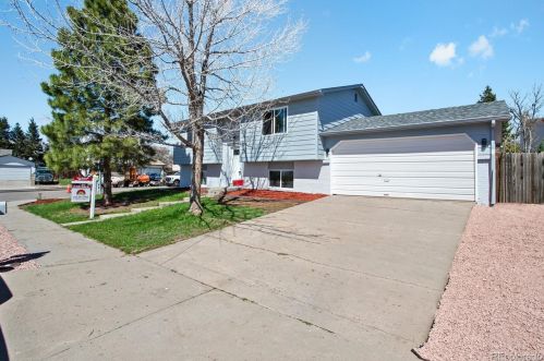 3902 Uravan St, Denver, CO 80013-3341