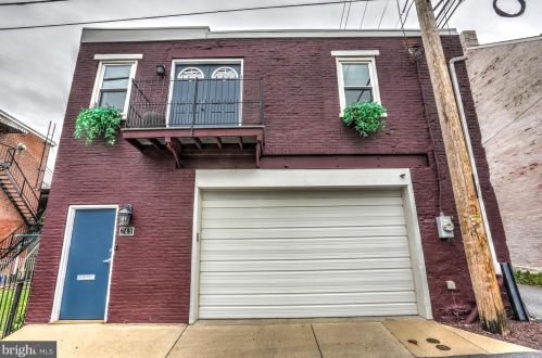 241 Cherry St, Lancaster PA  17602-2725 exterior