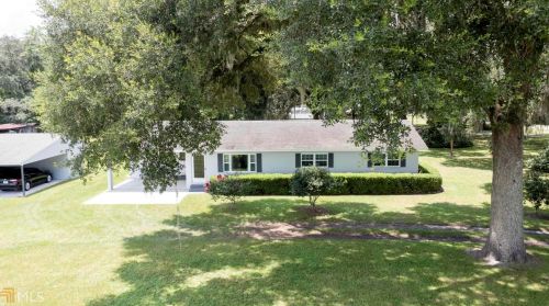 161 Eleventh Ave, Saint George, GA 31562-3035