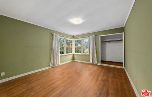 1347 San Luis Rey Dr, Glendale CA  91208-1961 exterior