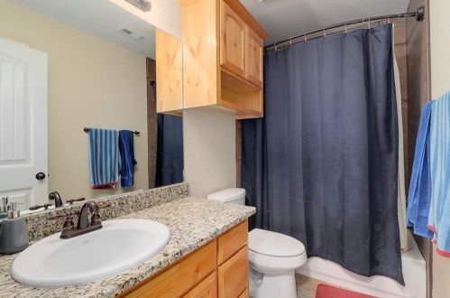 20217 Engelmann Ln, Webberville TX exterior