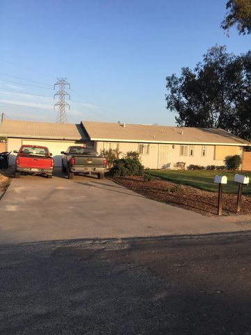18209 Ridgedale Dr, Madera, CA 93638-0116