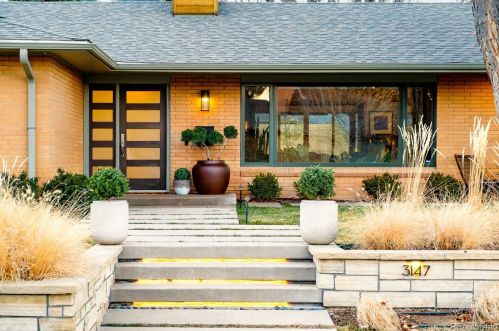 3147 Dallas Ct, Denver, CO 80210-6815