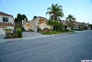 905 Calle Simpatico, Glendale, CA 91208-3032
