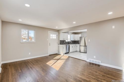 616 Lowell Blvd, Denver CO  80204-3102 exterior