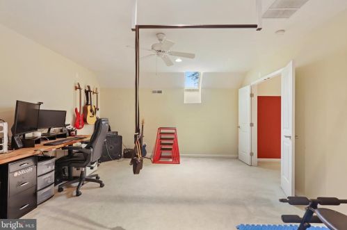 4933 Aspen St, Shady Side MD  20764-9667 exterior